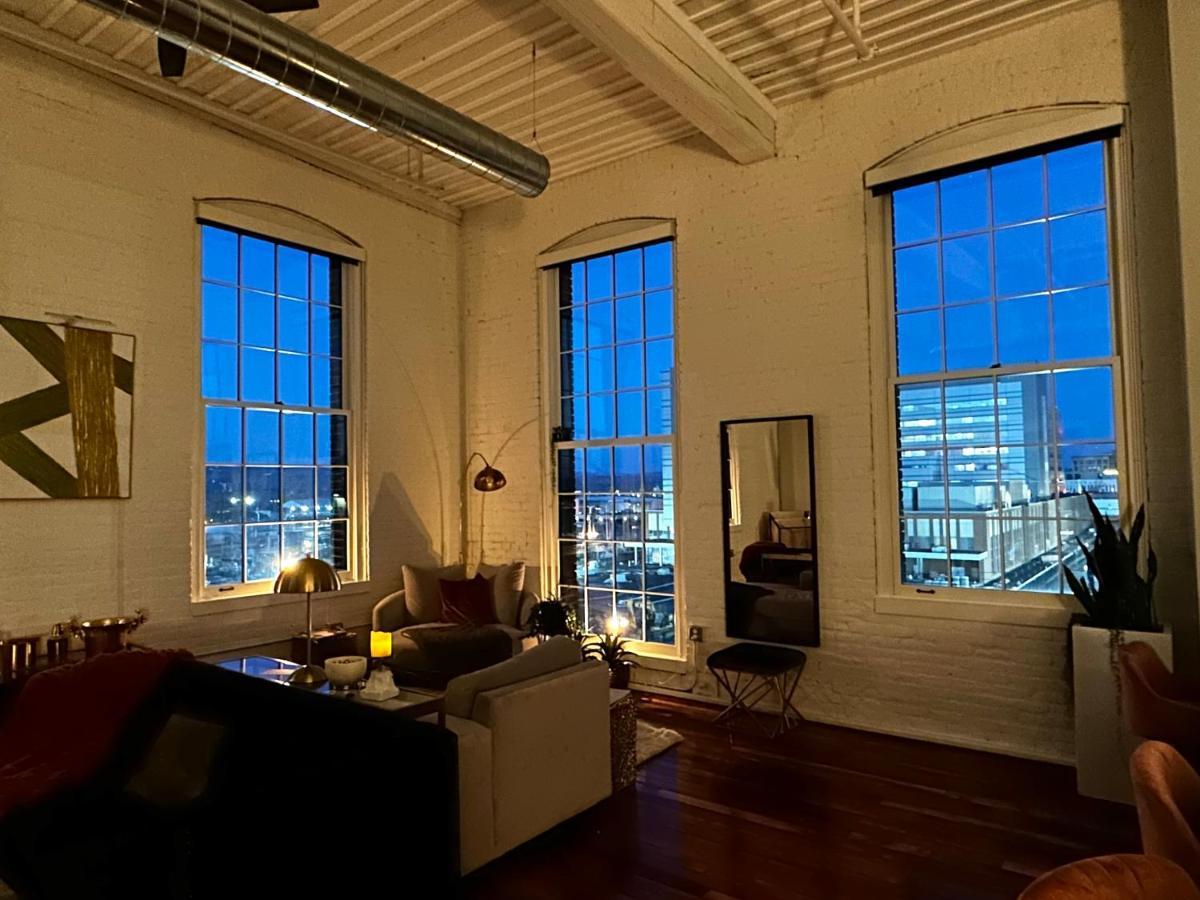 2Br 2Br Le Chateau 505 Lux Penthouse In A Historic Building Ютика Экстерьер фото